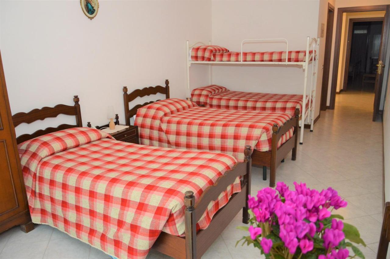 Camera Familiare con Bagno Privato