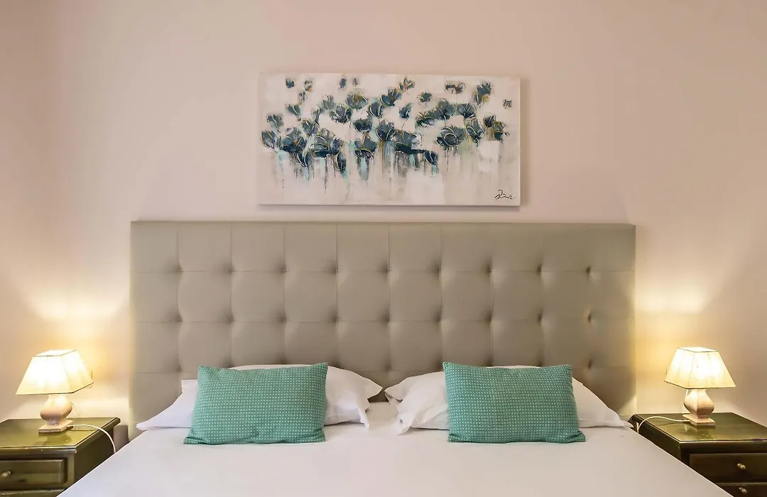 Plaza Rooms Ciampino-1