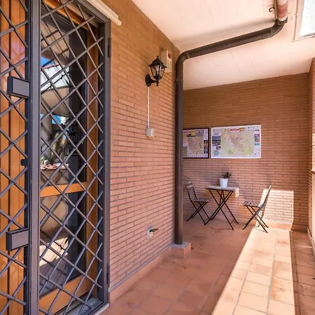 Travelershome Ciampino Suite-3